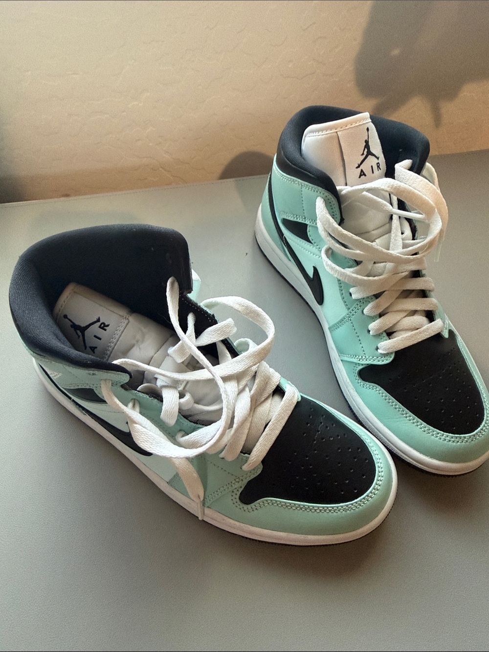 Nike Air Jordan 1 Mid Mint, Black & White